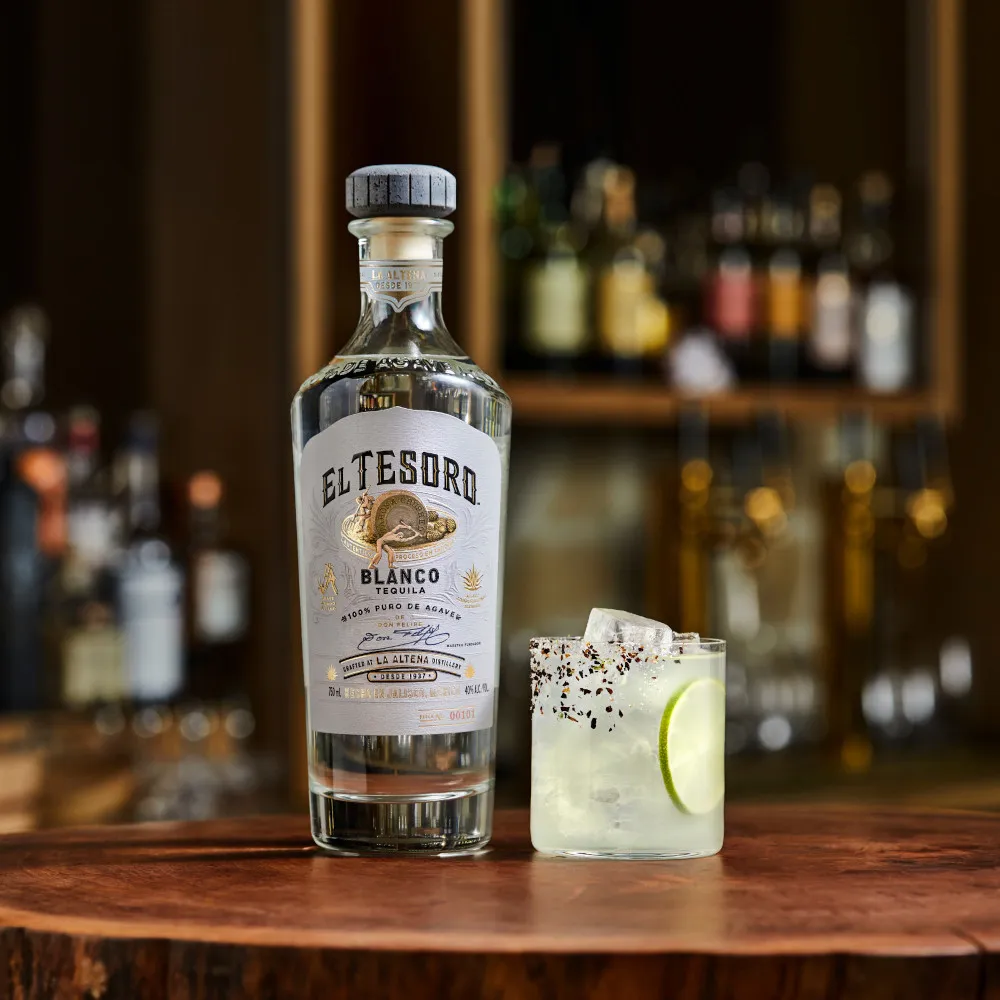 Beluga || VOX || BULLDOG Sales -Beluga || VOX || BULLDOG Sales el tesoro cocktail tequila margarita.jpg